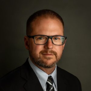 Headshot photo Hart 23 (1)